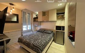 RDC 1 - Chambre meublée au cœur du centre ville de Montluçon - WIFI et NETFLIX