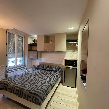 RDC 1 - Chambre meublée au cœur du centre ville de Montluçon - WIFI et NETFLIX Extérieur photo
