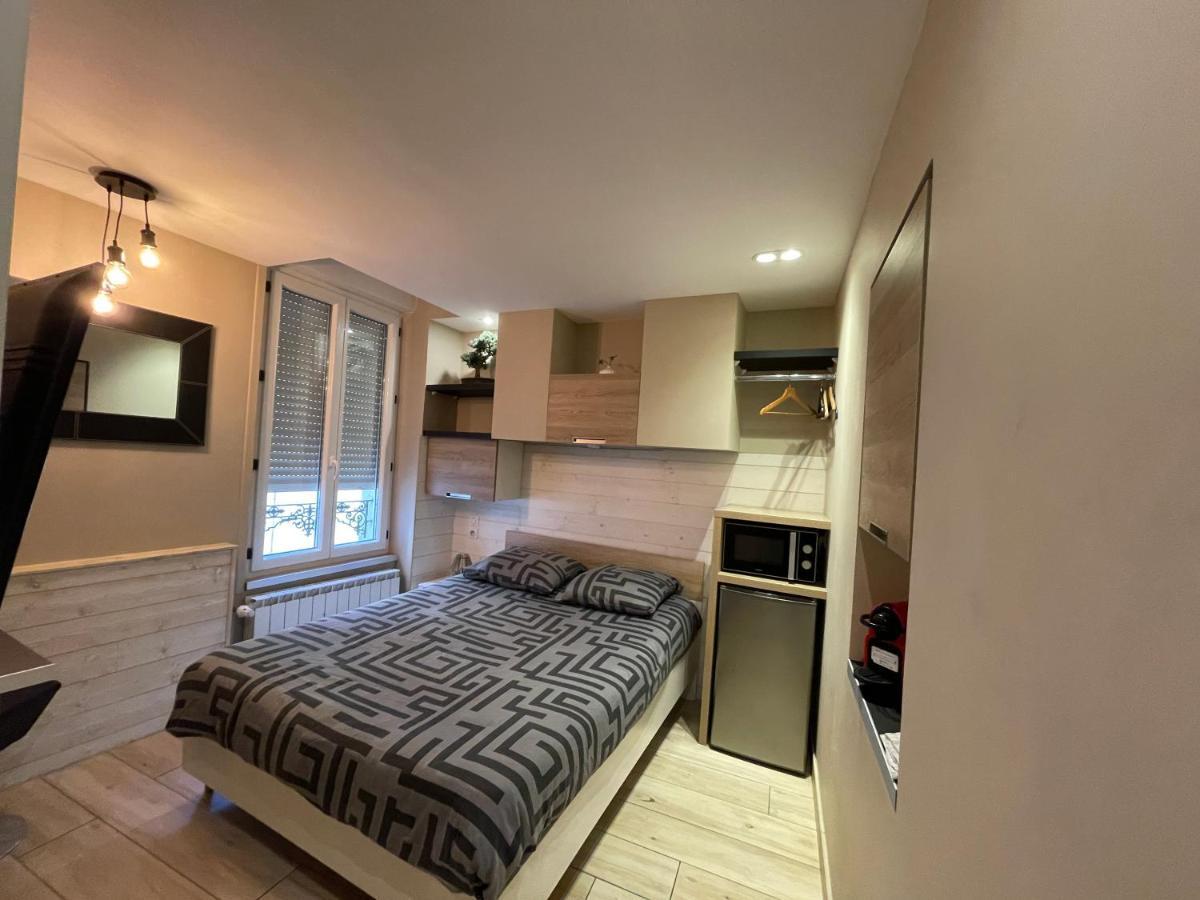 RDC 1 - Chambre meublée au cœur du centre ville de Montluçon - WIFI et NETFLIX Extérieur photo